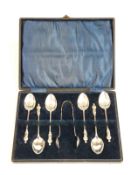 Cased set of hallmarked silver apostle teaspoons and tongs Birmingham 1910,