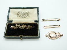Edwardian brooch set with seed pearls in Gloucester box,