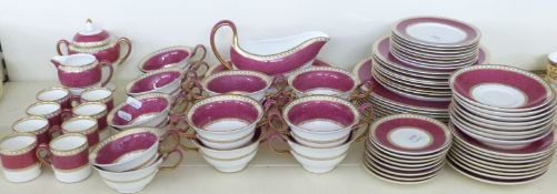 Wedgwood Ulander pattern dinnerware,