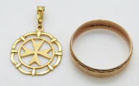 A 9ct gold wedding band, 2.