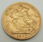A 1907 gold full sovereign
