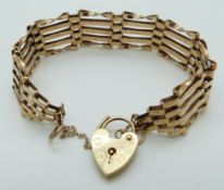 A 9ct gold gate bracelet, 11.