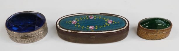 Guilloché enamel-topped pill box, width 7cm,