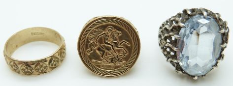 A 9ct gold ring/ wedding band,