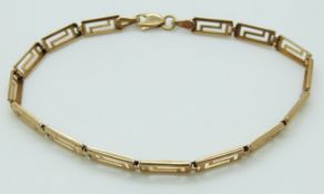 A 9ct gold Greek key bracelet, 2.
