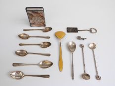 Set of six hallmarked silver coffee spoons, weight 53g,