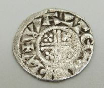 Henry III 1216-1272 hammered silver penny, obverse degraded portrait, cross pommee type,