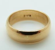 A 22ct gold wedding band / ring, size N, 8.