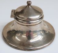 George V hallmarked silver capstan inkwell, Sheffield 1904 maker James Deakin & Sons,