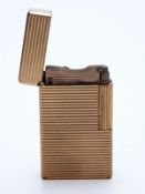 Dupont gold plated ribbed lighter, height 5.