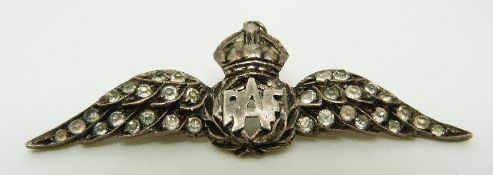 A silver RAF sweetheart brooch set with paste, L5.