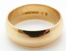 A 22ct gold wedding band / ring, 1942, size R/S, 10.