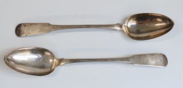 A pair of Georgian hallmarked silver fiddle pattern basting spoons, Edinburgh 1821,