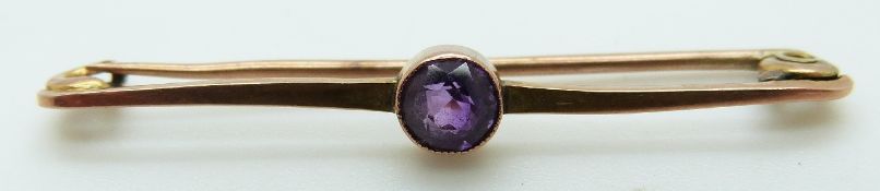 Edwardian 9ct gold brooch set with an amethyst, L4.