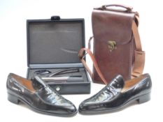 Pair of Gucci gentleman's black leather shoes (possibly size 11/12) Gallo corkscrew set and a