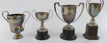 Three hallmarked silver trophy cups, height of tallest 11cm, 226g, two with bases, together with a