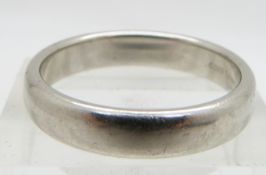 A Tiffany & Co platinum wedding band/ ring, 9.8g, size T