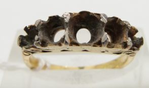 An 18ct gold ring, size K