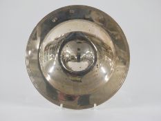 Modern feature hallmarked silver bowl, London 1997 maker Comyns of London, diameter 17cm, 265g