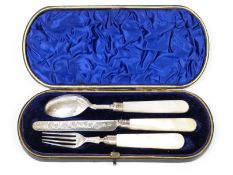 Victorian cased hallmarked silver knife, fork and spoon set with mother of pearl handles, Birmingham