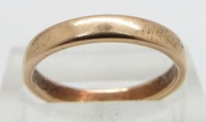 A 14ct gold wedding band, 2.8g, size M