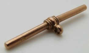 A 9ct gold T bar, 1.5g