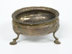 Edward VII hallmarked silver hoof footed salt in the Georgian style, Birmingham 1906 maker Marston &
