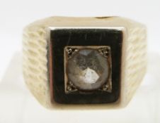 A 14ct gold ring set with paste, 5.1g, size P