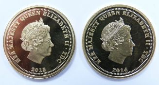 2013 and 2014 set of two gold full sovereigns 'Vivat Regina' and Prince George, both limited to 999,