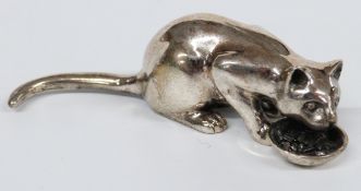 White metal novelty model of a cat eating from a bowl, marked 925 Italy, length 5.75cm, weight 20g