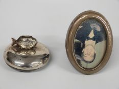 George V hallmarked silver mounted novelty paperweight with fish finial, London 1924 maker Sampson