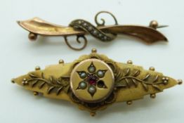 Two 9ct gold Victorian/ Edwardian brooches, 5.4g