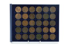 A collection of largely VF grade Victorian copper pennies, also includes near unc 1899 example, 30