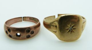 A 9ct gold signet ring and another 9ct gold ring, 7g