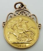 A 1902 double sovereign in a pendant mount. 18.14g