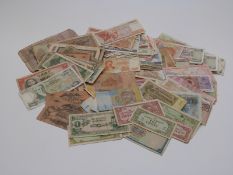 An amateur collection of world banknotes, early 20thC on, includes a consecutive Russian pair over