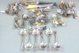 A quantity silver plated cutlery, many sets of six