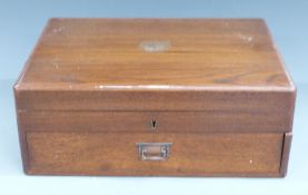 Oak canteen of silver plated cutlery