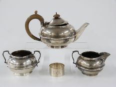 George V hallmarked silver bachelor's teaset, London 1922 maker Charles Boyton & Son Ltd, weight