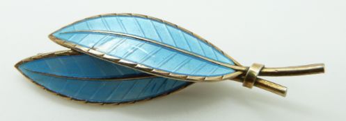 Norwegian silver brooch in the form of two leaves set with blue enamel, 4.5cm long