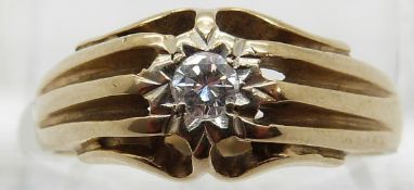 A 9ct gold ring set with a round cut diamond of approximately 0.15ct, size Q