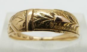 Victorian 18ct gold ring with textured fern decoration, Birmingham 1887, 2.6g, size N