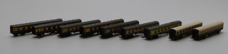 Nine Graham Farish, Hornby Minitrix and Lima N gauge GWR coaches