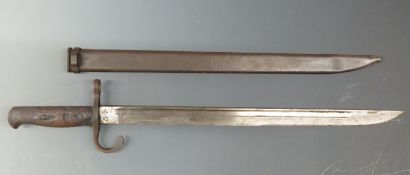 Japan 1897 type 30 bayonet, stamped to 40cm blade complete with metal scabbard