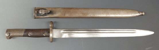 German Mauser style M98 bayonet with metal scabbard, blade length 29cm