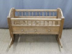 A 19thC pine rocking crib, L95 x W52 x H67cm