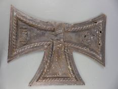 1870 Franco Prussian war memorial iron cross with possible battle damage, height 52cm