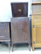 HMV freestanding gramophone retailed by Dale, Forty and Co Ltd, height 92cm