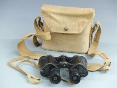 WWII cased pair of Kershaw Bino Prism No 2 MK III x6 binoculars dated 1944 with broad arrow ministry