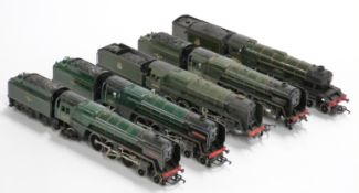 Five Hornby 00 gauge BR locomotives 92220, Oliver Cromwell, Britannia, Coeur-De-Lion and The White